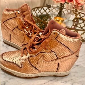 Special Edition••• BRAND NEW••• 
Nike Dunk Sky Hi “Metallic Bronze”